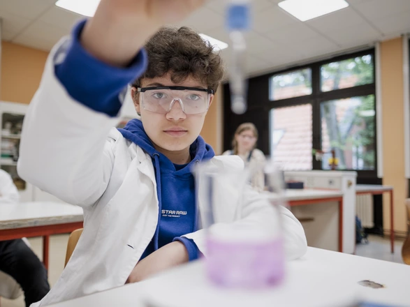 Schüler im Unterricht im CJD Gymnasium Braunschweig